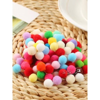 Pom pom nhiều màu sắc đủ size gói 50 viên, 100 viên.