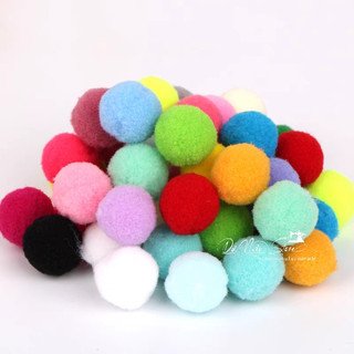 Pom pom nhiều màu sắc đủ size gói 50 viên, 100 viên.