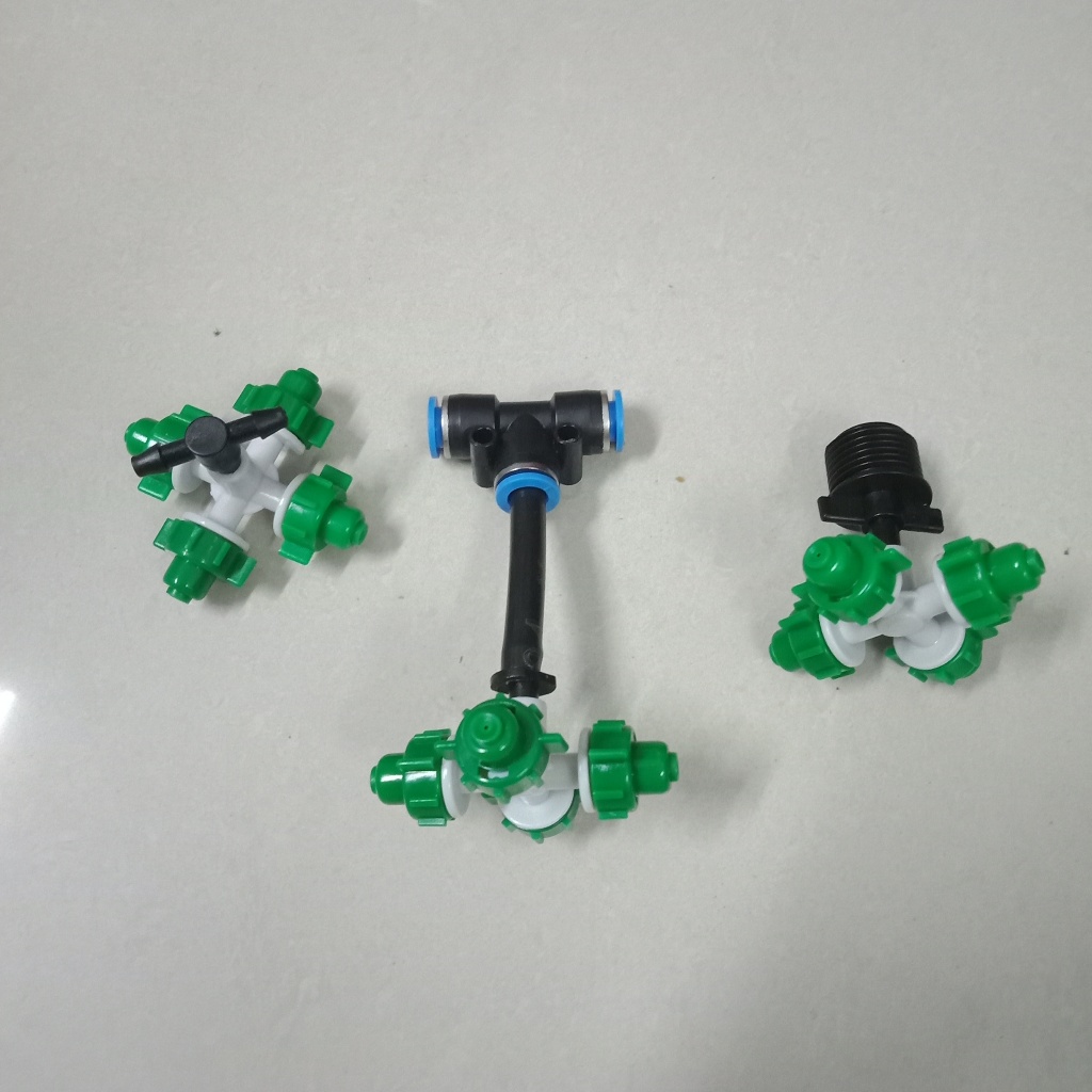 Béc tưới 4 hướng