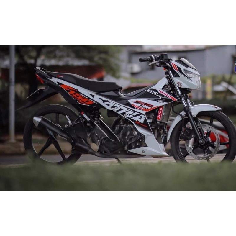 tem rời satria trắng , satria trắng đỏ đen