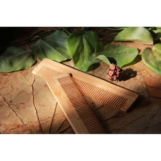 LƯỢC TRE MINI BỎ TÚI