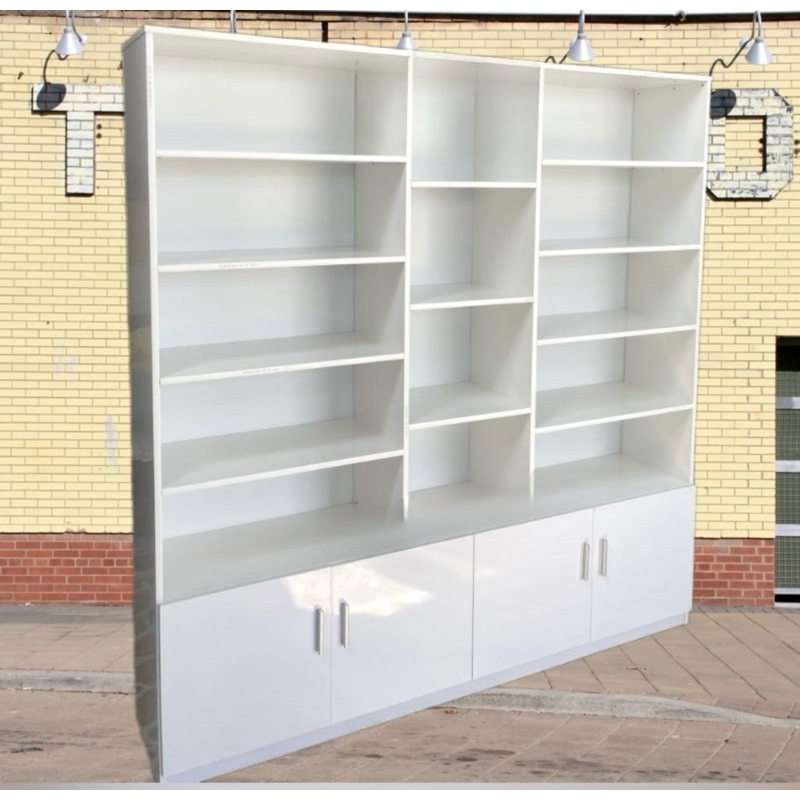 Kệ trưng bày sản phẩm,mỹ phẩm,nhựa đài loan.