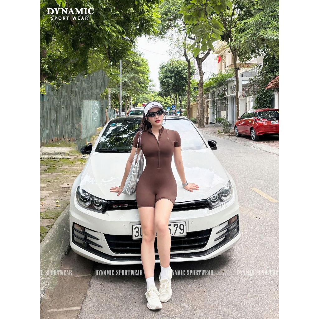 Bộ quần áo thể thao nữ liền thân, tay ngắn, cổ có khóa kéo, phần dưới là quần đùi, 75% Nylon + 25% Spandex JS-ALIEN | BigBuy360 - bigbuy360.vn