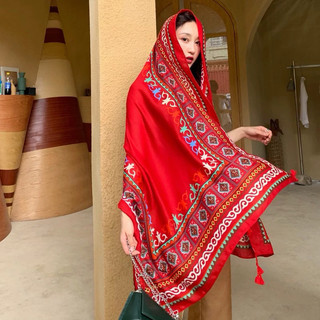 Khăn voan boho thổ cẩm đi biển