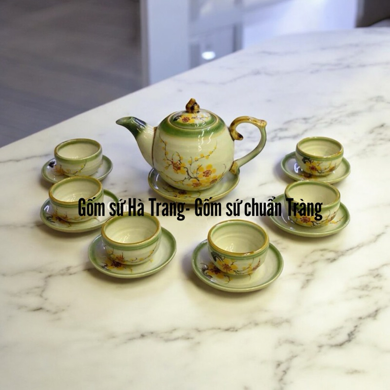 Bộ ấm chén Bát Tràng vẽ mai vàng