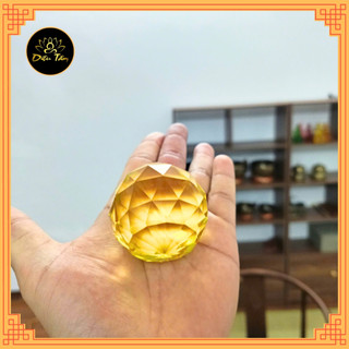 Quả cầu treo phong thủy màu vàng