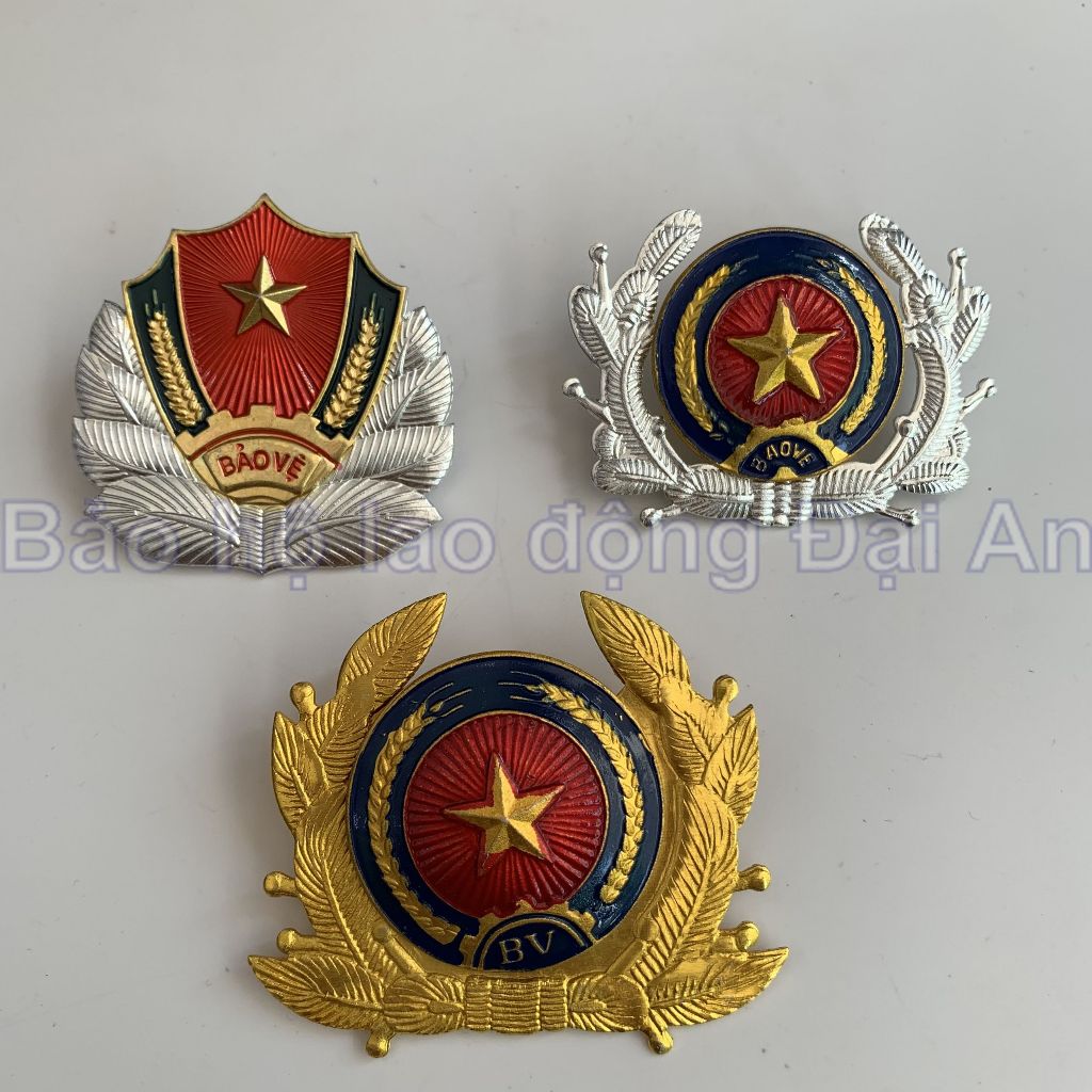 Ngôi sao gắn nón bảo vệ kim loại (nhiều mẫu)