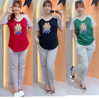 BigSiZe Nữ 60-95kg—Sét Bộ Mặc Nhà Quần Dài Áo Cổ Tim Phom Suông Tay Ngắn Có Thêu Hình Labubu Xinh Xắn