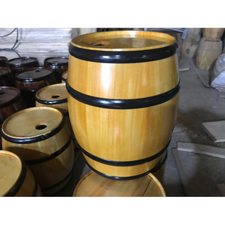 Xe ngựa đôi kéo phao màu vàng