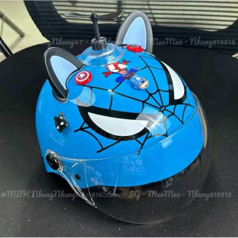 Mũ bảo hiểm trẻ em có kính chắn gió cao cấp in stick labubu cinnamon kuromi người nhện gấu dâu Loại 