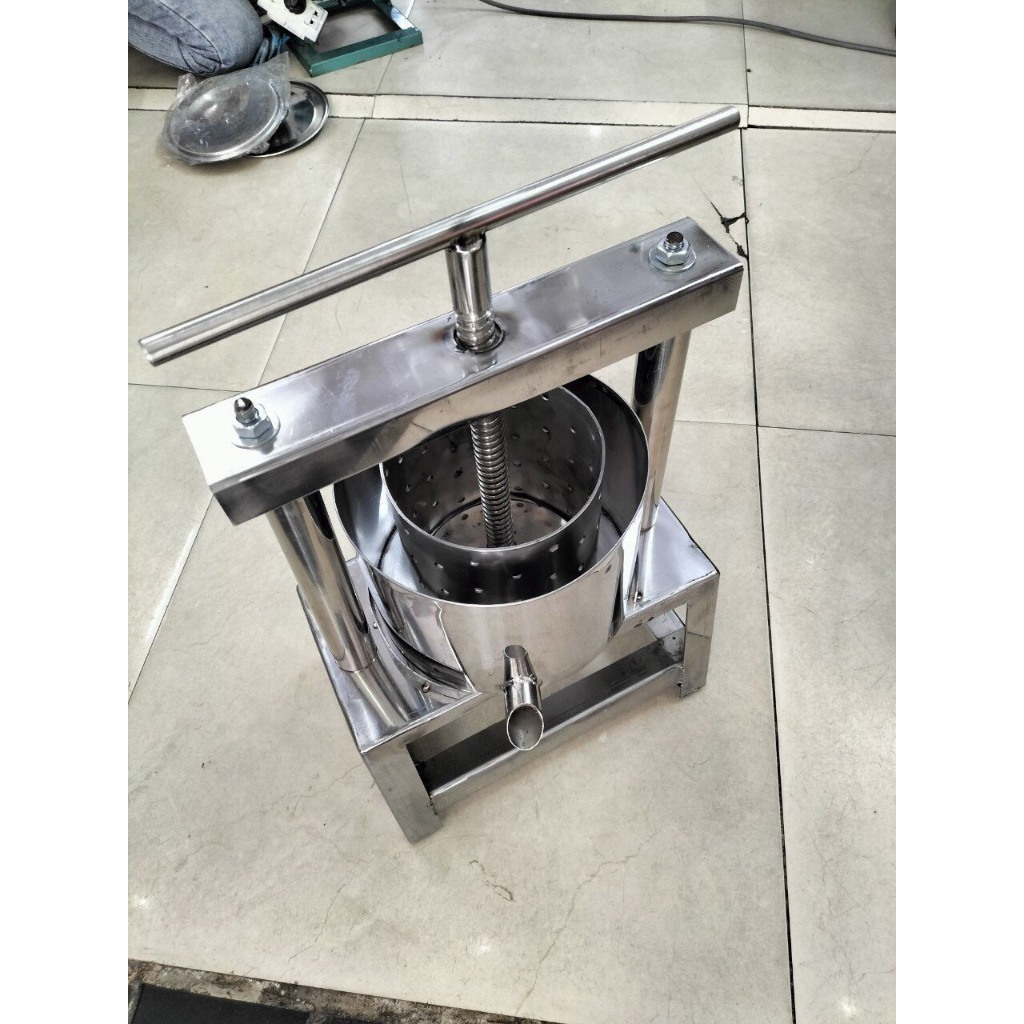 MÁY VẮT NƯỚC CỐT DỪA THỦ CÔNG, LỒNG ÉP 18CM, TẤN PHÁT