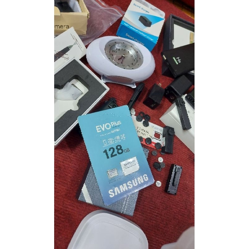 thẻ nhớ dành cho các loại camera đồng hồ và các loại camera cúc áo
