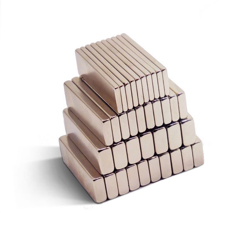 Nam châm viên đất hiếm 20x5x5mm