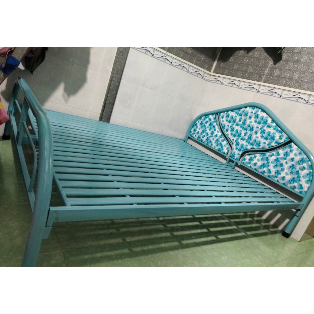 Giường sắt 1m8 x 2m màu xanh dương giá rẻ tận xưởng ATD