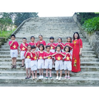 Bộ Quần Váy Áo Cờ Đỏ Sao Vàng Đủ Size Chất Đẹp Cho Bé Múa