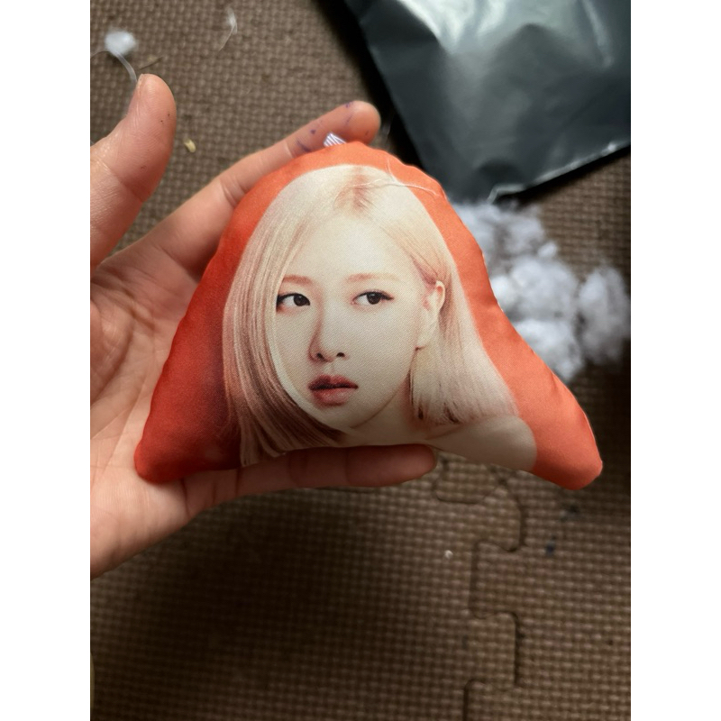 MÓC KHOÁ BLACKPINK ROSE