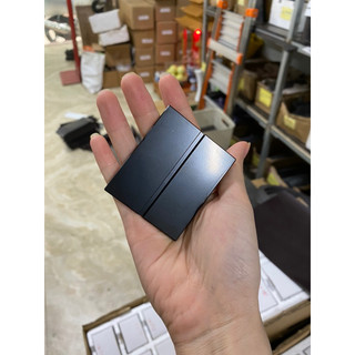 Nam châm rãnh đen KT: 63x53x6mm