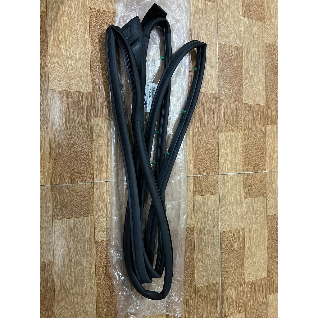gioăng cánh cửa Gentra , aveo , oem  ( gioăng trên cánh cửa )