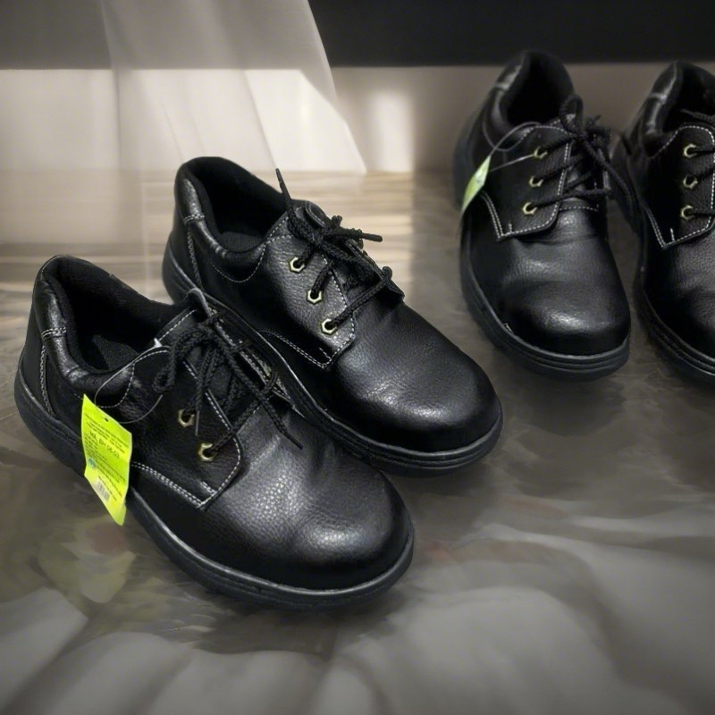 Giày bảo hộ lao động Nam XP chống đinh, chống trơn trượt - chống va đập , Giày công trình đi làm