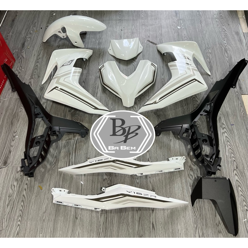 Dàn áo trắng đen luôn tem ex 155