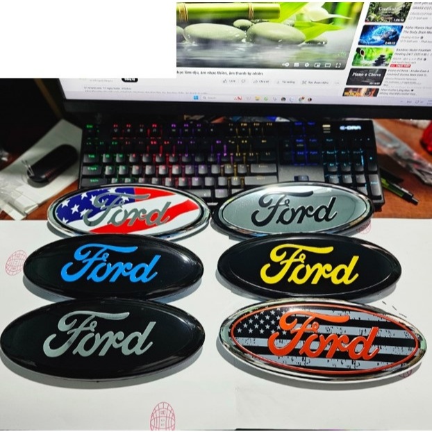 Logo trước xe Ford Transit, F150, F250 - Giá 1 cái