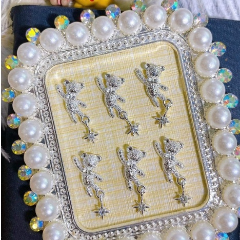 charm gấu trang trí móng nhé a