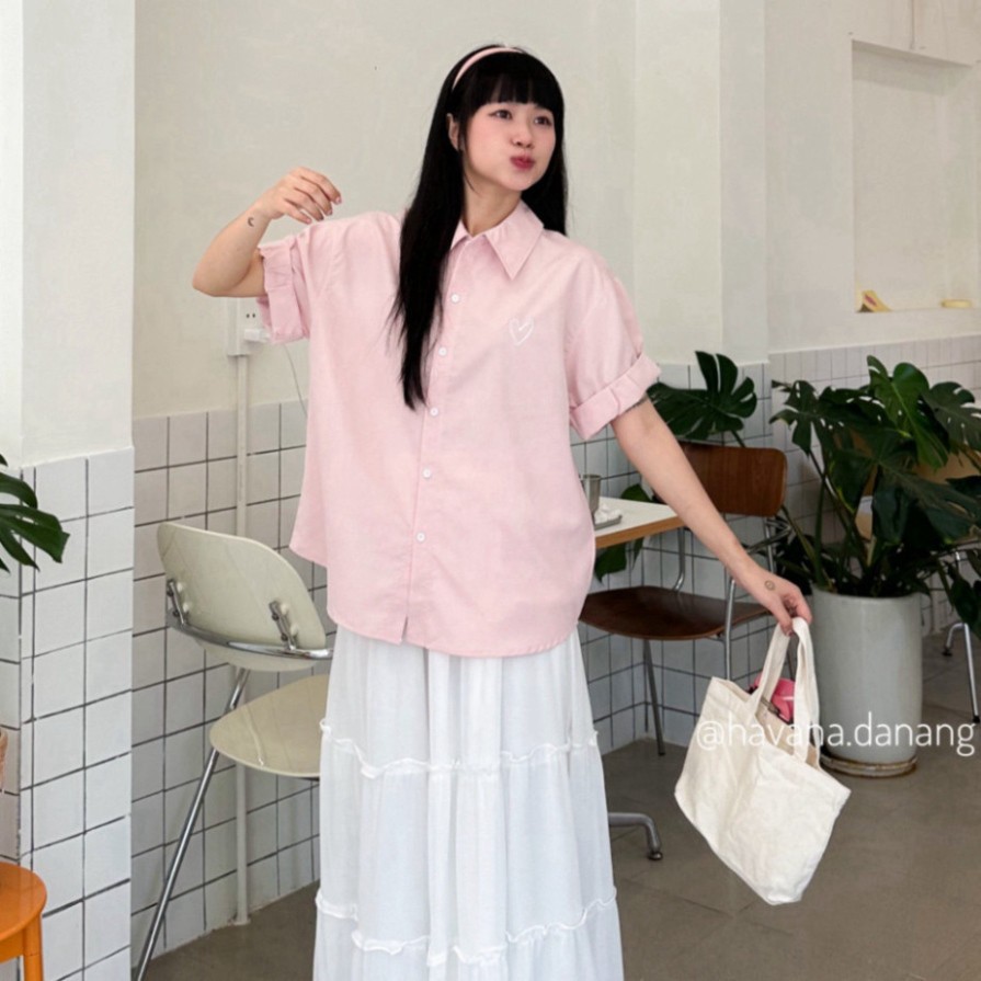[HÀNG MỚI BÁN CHẠY] Áo sơ mi ngắn tay vạt bầu thêu trái tim đôi HAVANA | BigBuy360 - bigbuy360.vn