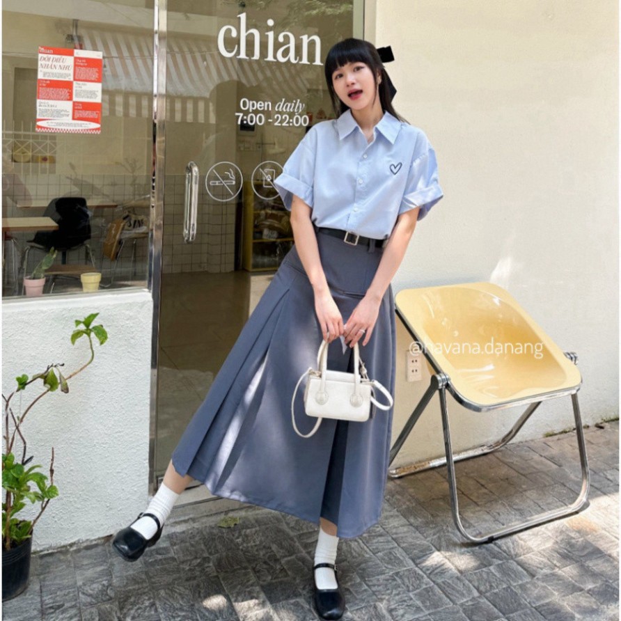 [HÀNG MỚI BÁN CHẠY] Áo sơ mi ngắn tay vạt bầu thêu trái tim đôi HAVANA | BigBuy360 - bigbuy360.vn