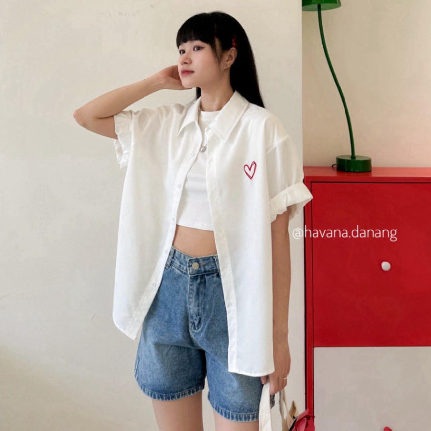 [HÀNG MỚI BÁN CHẠY] Áo sơ mi ngắn tay vạt bầu thêu trái tim đôi HAVANA | BigBuy360 - bigbuy360.vn