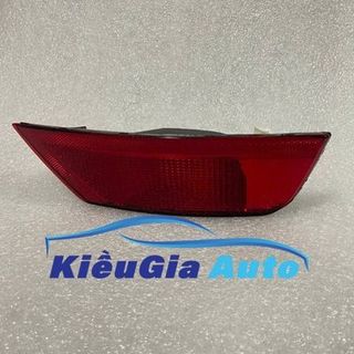 Đèn phản quang cản sau Ford Focus 2009-2011