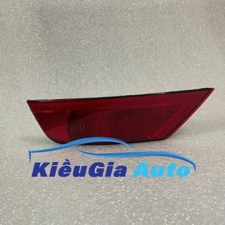 Đèn phản quang cản sau Ford Focus 2009-2011