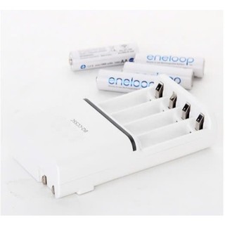 Sạc 4 viên AA, AAABQ-CC51 (không kèm pin)