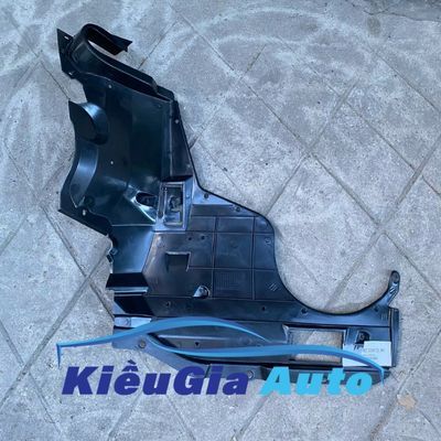 Chắn bùn gầm máy Mazda 323 2001-2004