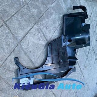 Chắn bùn gầm máy Mazda 323 2001-2004