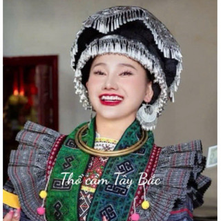 Khuyên tai dân tộc người Mông, Dao SaPa