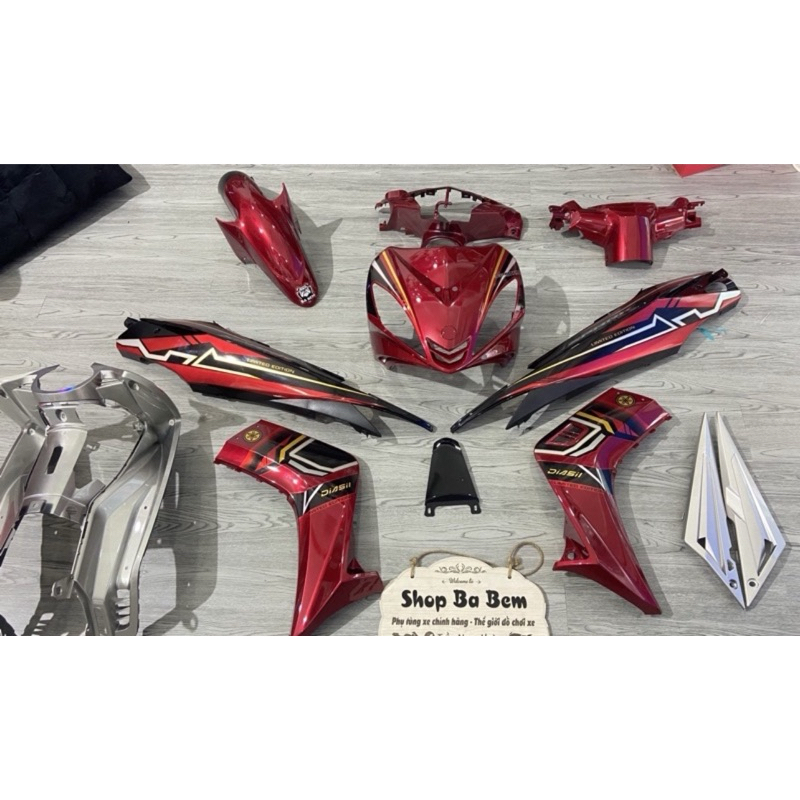 Dàn Áo Đỏ Đen Bạc Ex Nhỏ