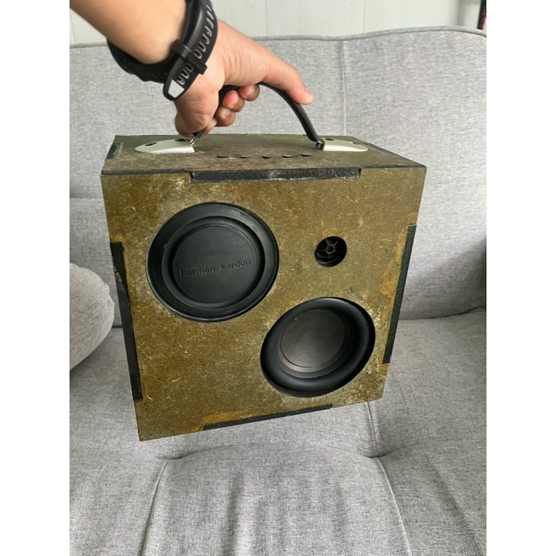 DIY Harman Kardon Onyx 5