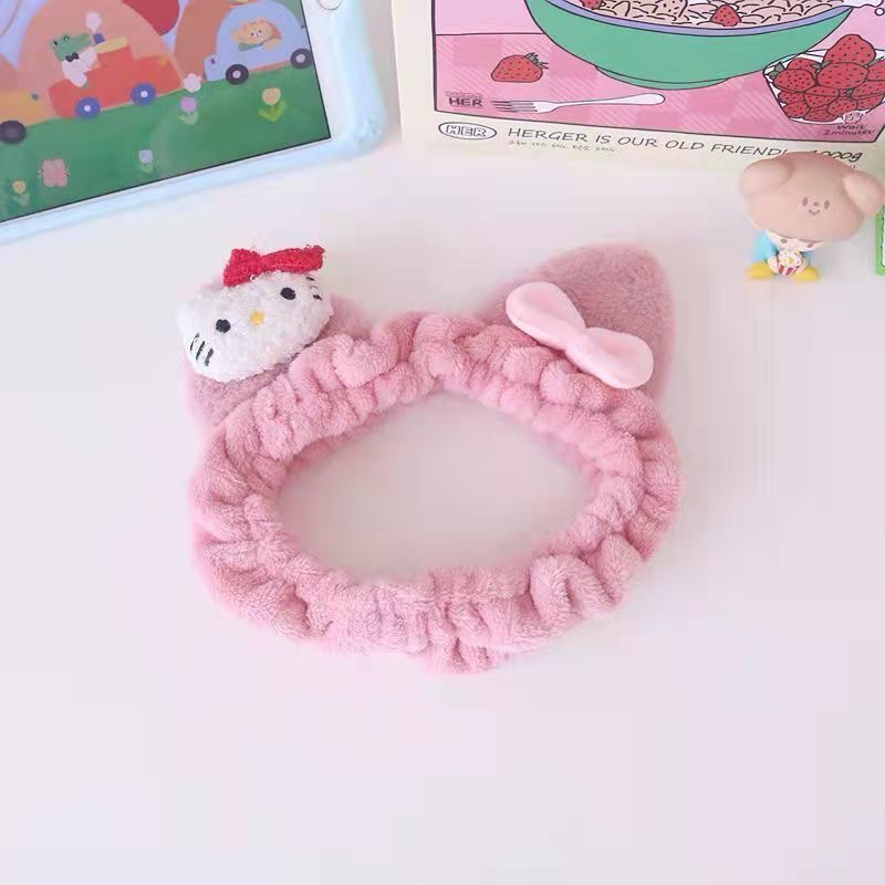 🌸𝐓𝐀̣̆𝐍𝐆 𝐐𝐔𝐀̀🌸 Băng đô bông mịn Hello Kitty - Melody