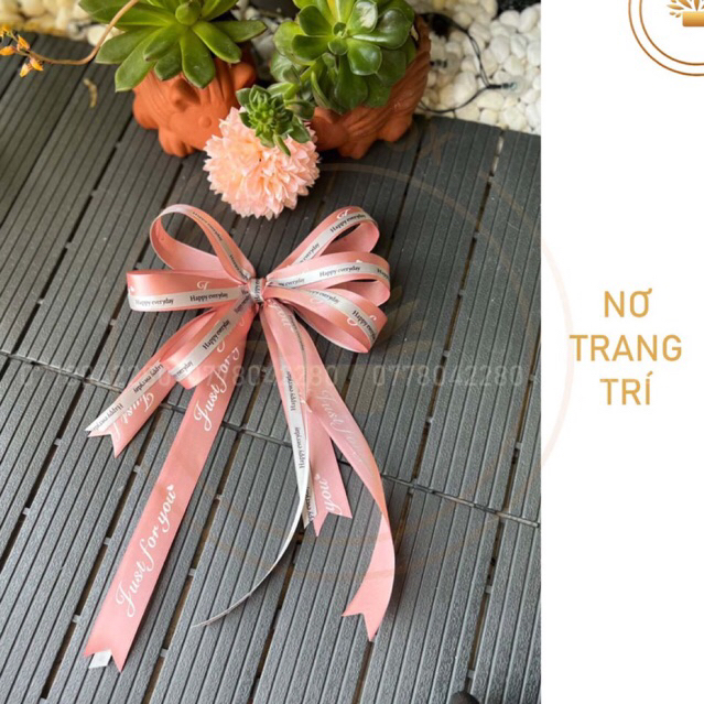 Nơ lụa trang trí hộp hoà gói hoa
