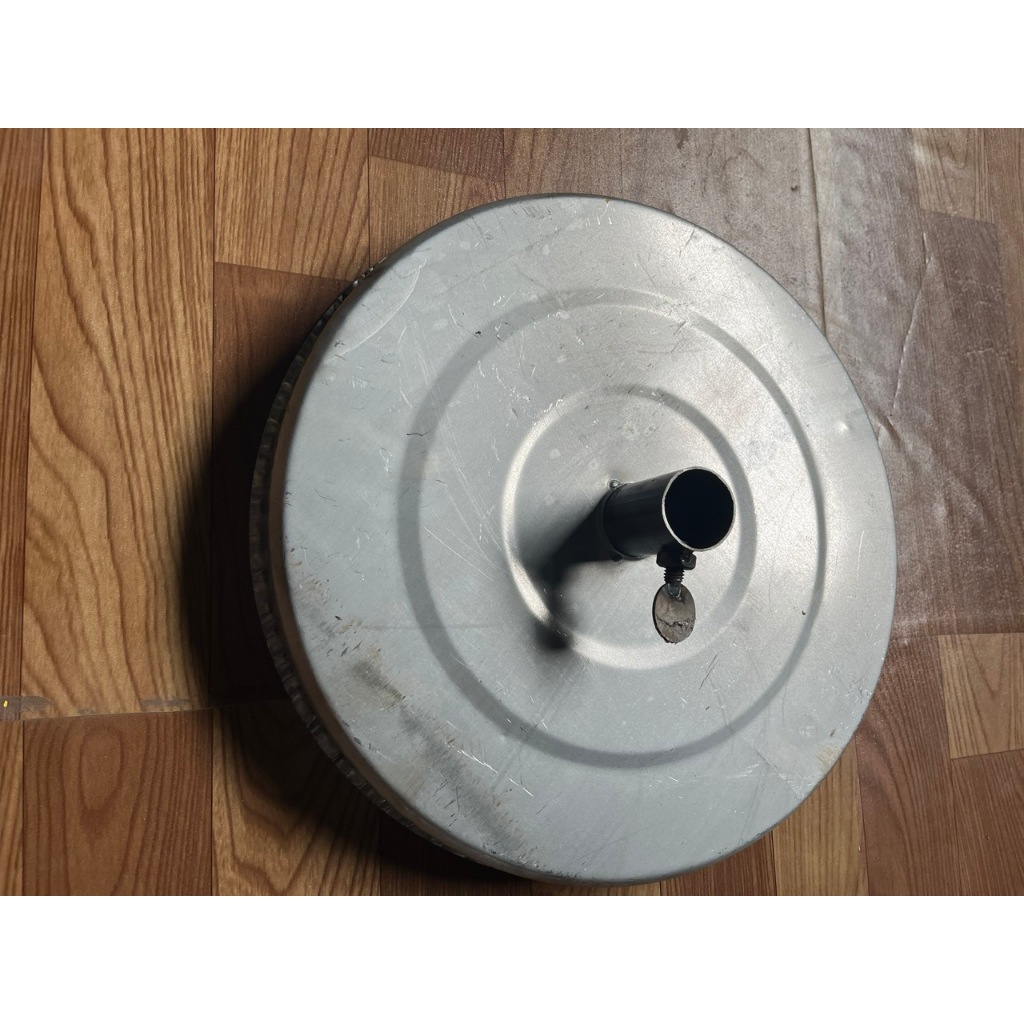 VỎ CHÂN đế sắt cho ô rù chính tâm 1 kg(Chưa có bê tông tiết kiệm vận chuyển) Dùng cho ô dù chính tâm