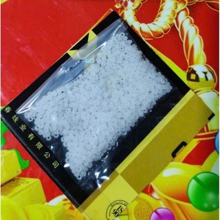 Cườm đủ màu.