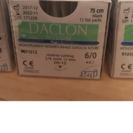 "Chỉ không tiêu đơn sợi Polyamid 6/0 (Daclon nylon 6/0) - Kim tam giác 1/2c, kim 13mm"