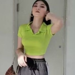 Áo thun cổ bẻ croptop