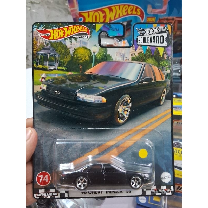 HOT WHEELS PREMIUM BOULEVARD 1996 CHEVY IMPALA SS