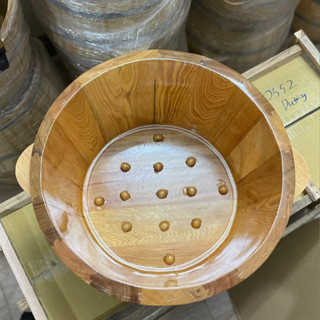 Chậu ngâm chân gỗ Pơmu có hạt massage