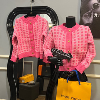  Áo khoác cadigan len kẻ ô màu hồng style Hàn quốc 