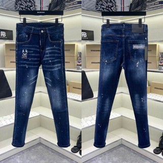 Quần jean bò nam Dsq xanh đậm wash loang vảy sơn nhăn 3D thêu logo chó Pitbull đùi và chữ túi QJ588P