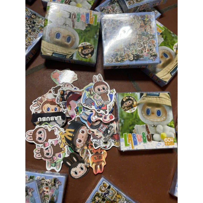 Hộp sticker Labubu