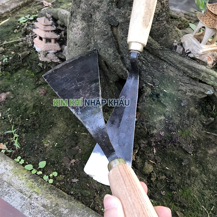 Dầm xới đất, đào đất cán gỗ lưỡi dày - D14