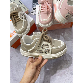 Giày thể thao cho bé size 32-37